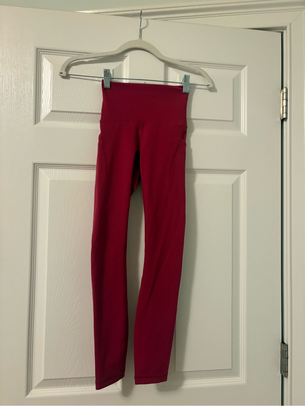 lululemon athletica High-Rise Fuchsia Leggings Size 0 NWOT Never Worn